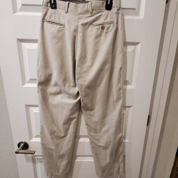 Dillards Classic Club Gold Label Stretch Modern Fit, Size 20 - Picture 7 of 8